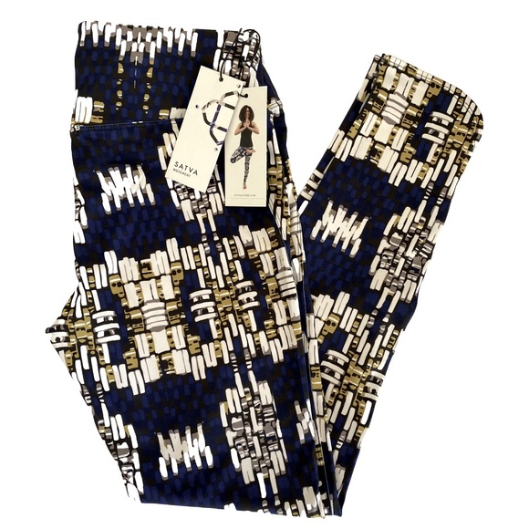 SATVA Yoga Leggings - Picture 1 of 4